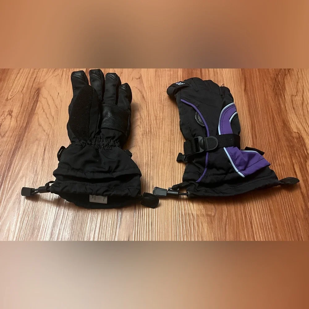 Youth Head Outlast Black and Purple Ski or Snowboard Gloves